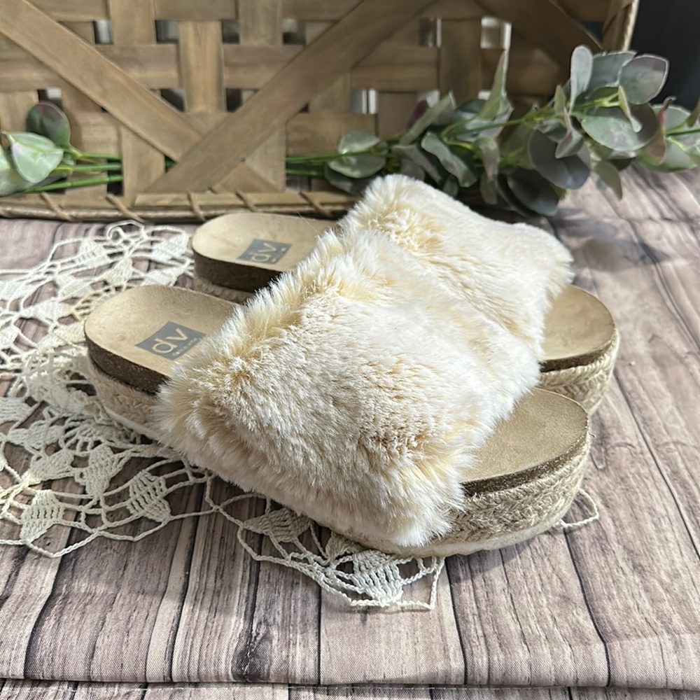 dolce vita fur slides